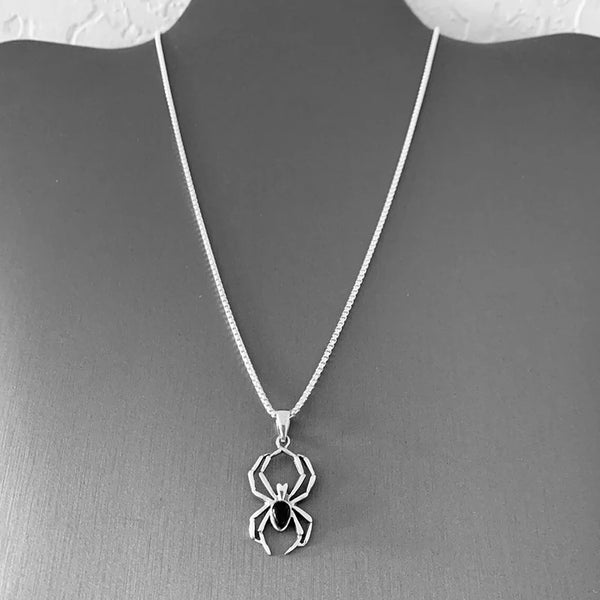 Charming Spider Pendant Necklace